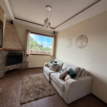 Casa Para Ate 8 Pessoas Com Facil Acesso A Pontos Turisticos Campos do Jordão Exterior photo