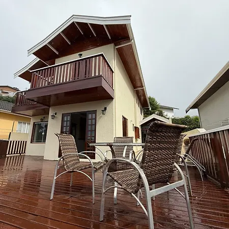 Casa Para Ate 8 Pessoas Com Facil Acesso A Pontos Turisticos Campos do Jordão Exterior photo